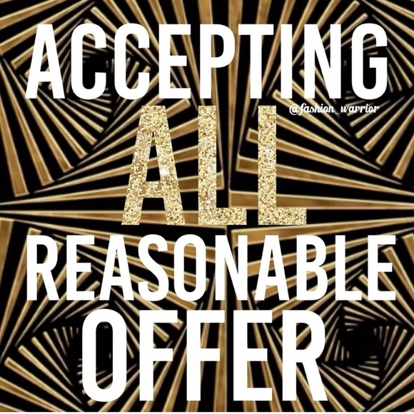 Meet your Posher, Bliss Luxe Boutique! - Picture 2 of 2